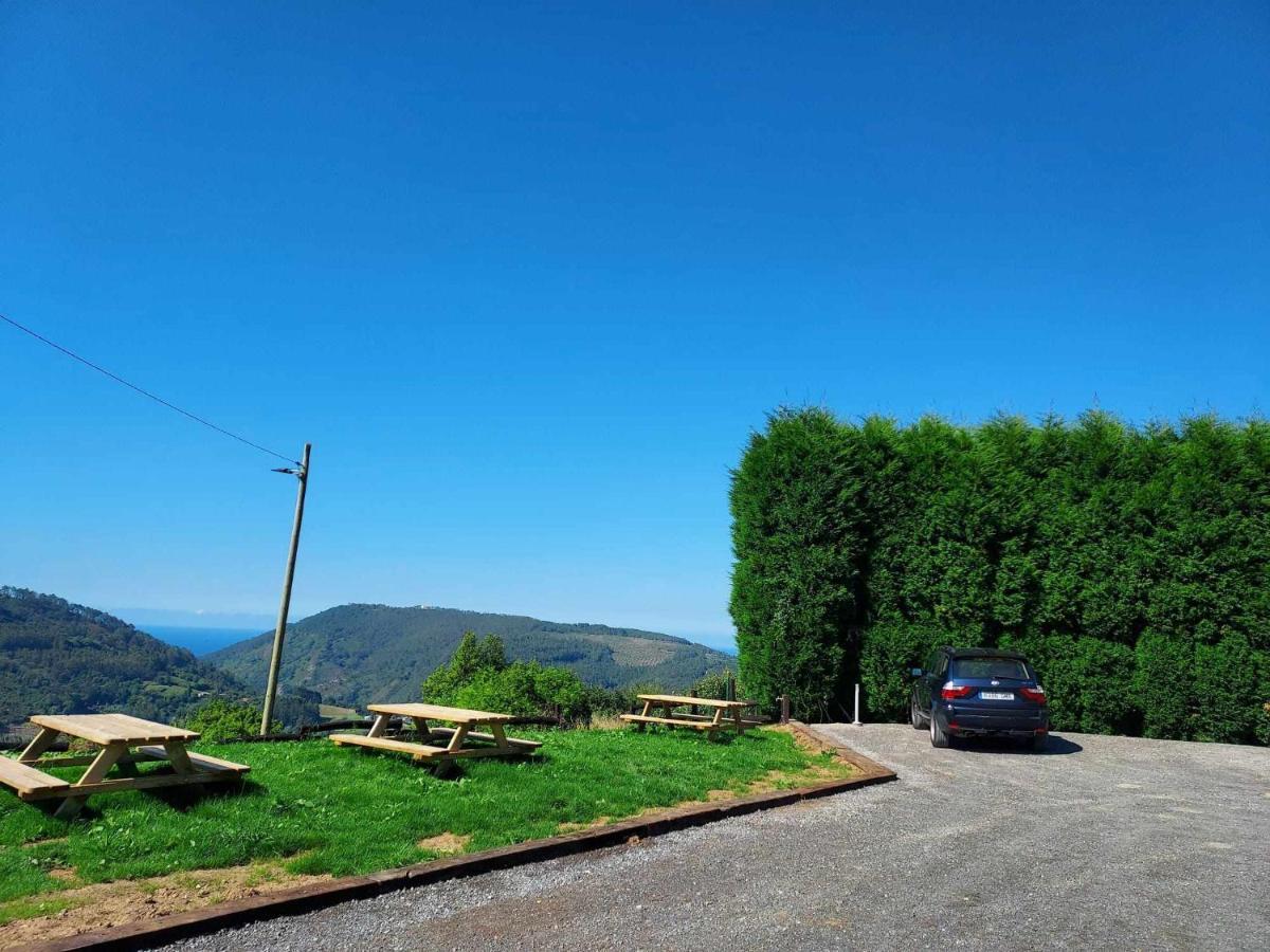 Apartmán La Campa De Faedoangelina Cudillero Exteriér fotografie