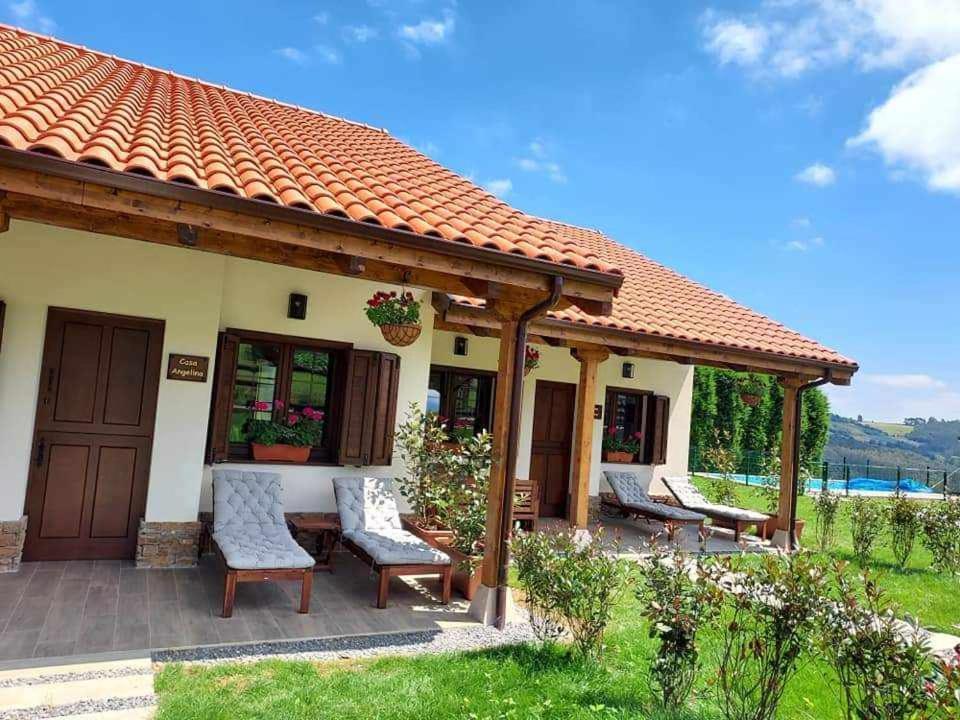 Apartmán La Campa De Faedoangelina Cudillero Exteriér fotografie